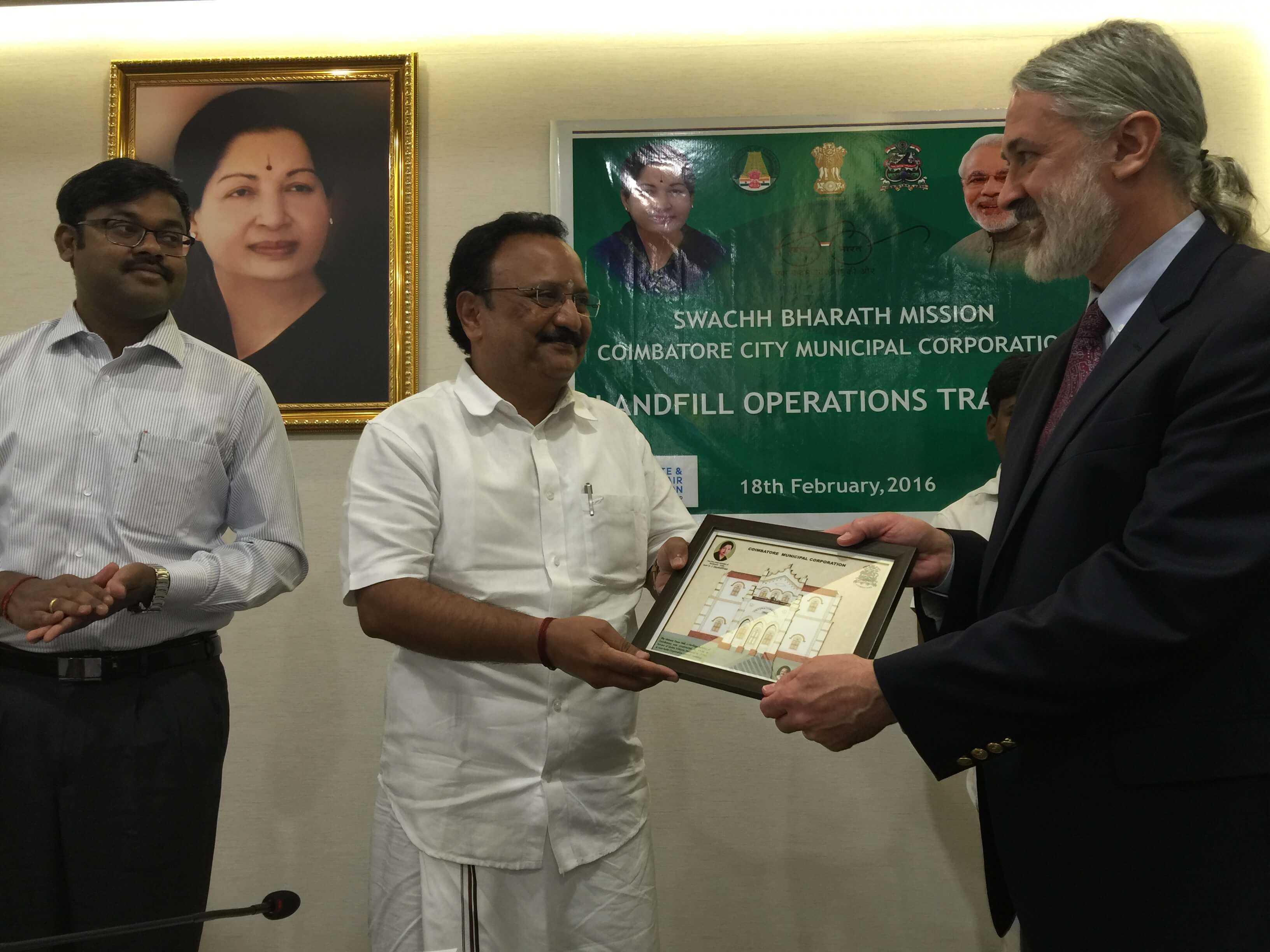 Presenting an award for landfill operations in India, 2016. <br><span class='small text-muted'>(2016, India)</span>